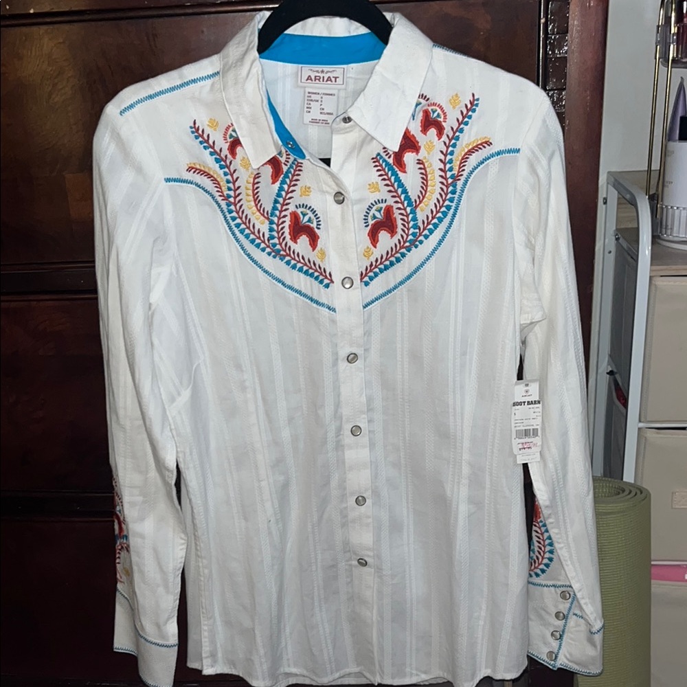 Ariat White and Blue Casual Button Down Shirt with Embroidery